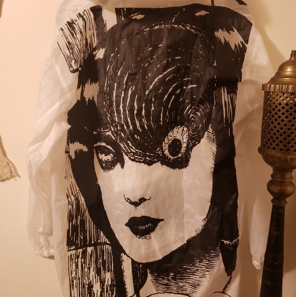 Juni Ito Uzamaki waterproof - Picture 1 of 4